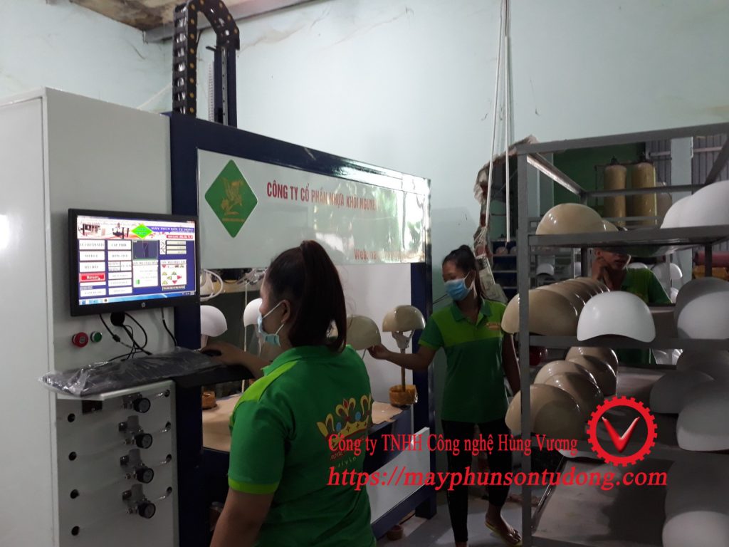 bàn giao máy phun sơn cho công ty nhựa khôi nguyên